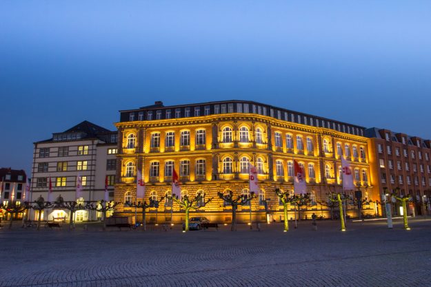 kulinarische Stadtführung Düsseldorf – Düsseldorf bei Nacht