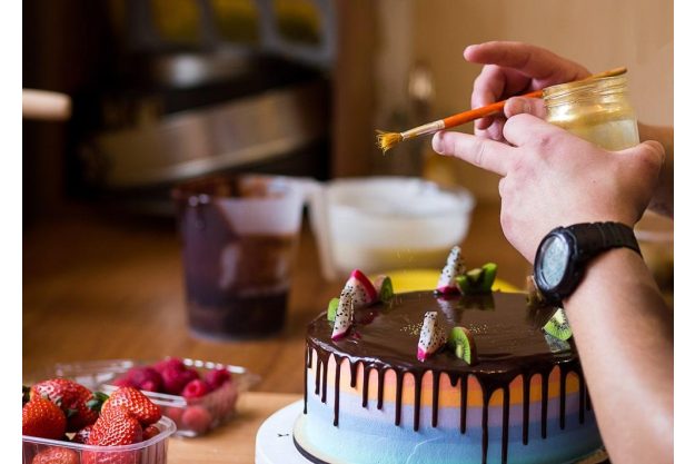 Tortenkurs Düsseldorf – bunter Drip Cake