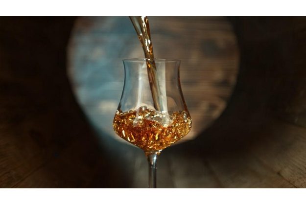 Whisky-Tasting Düsseldorf: goldene Flüssigkeit