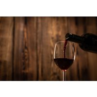 Weinprobe Düsseldorf – Rotwein einschenken