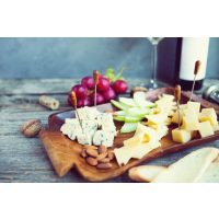 Wein- und Käse-Genuss@Home für 2 – Comté Extra AOP und Spitzweichkäse